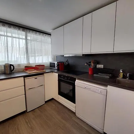 T2 Pres De La A Pontaillac - Fr-1-550-77 Apartment