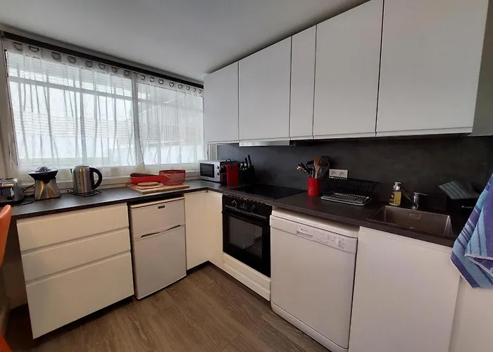 T2 Pres De La A Pontaillac - Fr-1-550-77 Apartment